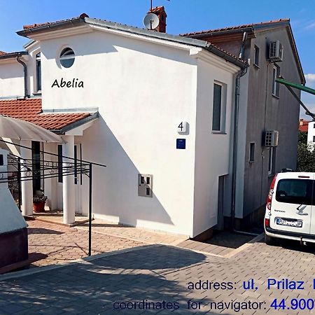 Abelia Sea View Apartment Pula Buitenkant foto